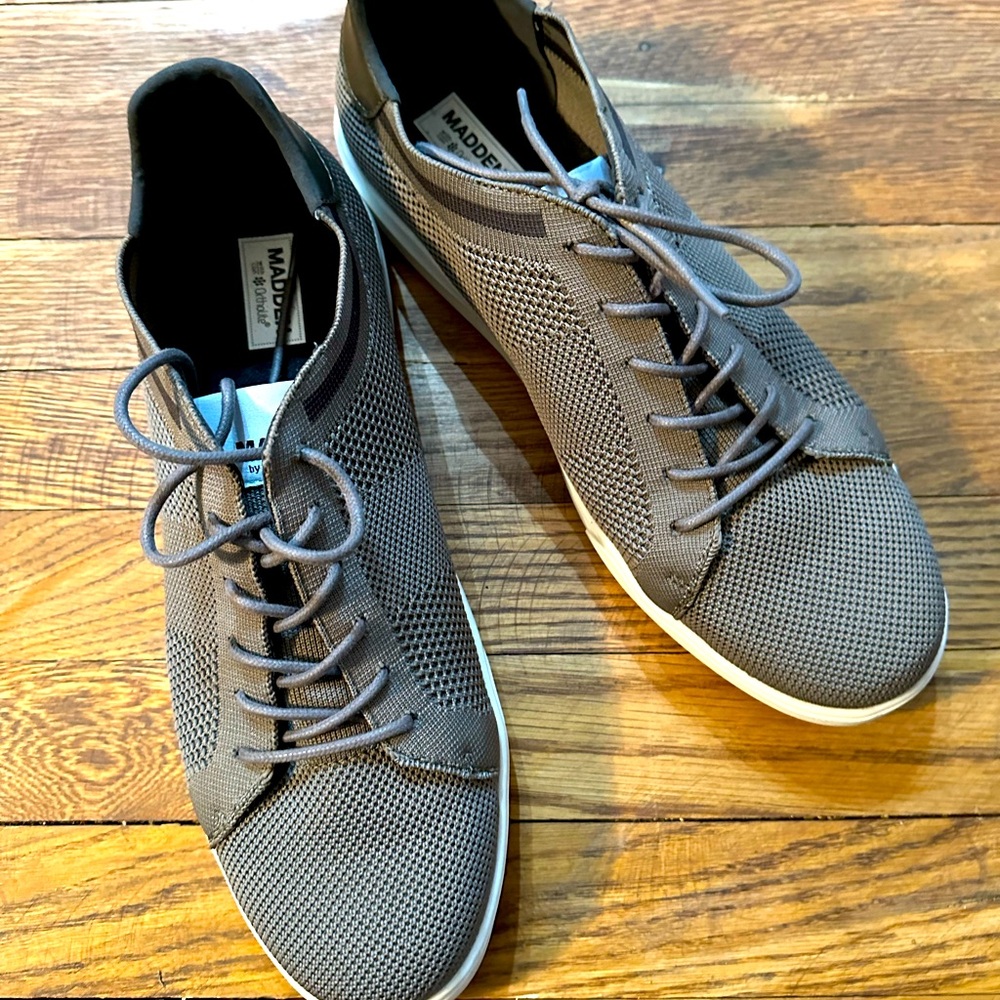 STEVE MADDEN Dostro Knit Sneaker w/ ortholite men’s size 11